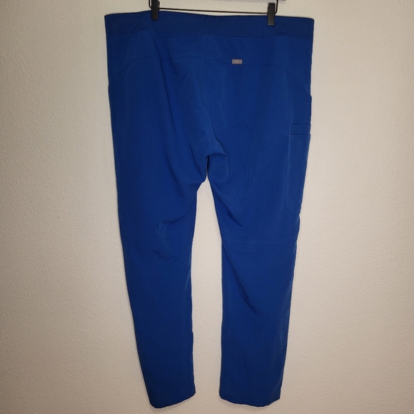 Figs Kade Blue Straight Leg Scrubs Size XXL Tall - Picture 2 of 9